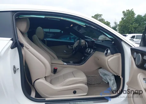 2019 Mercedes-Benz C 300 4Matic из США, поврежденный, VIN WDDWJ8EB0KF856033